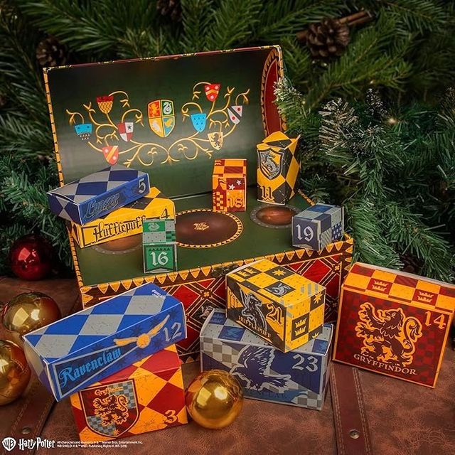PREORDINE YuMe Gift Box - Deluxe Advent Calendar - Harry Potter Quidditch - SOL…