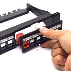 WP EUROPE PANN.1U PER 24 RJ45U KEYSTONE NERO