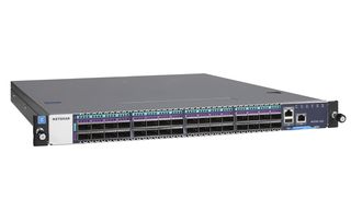 NETGEAR M4500-32C - Switch - L3 - gestito - 32 x 10 Gigabit / 25 Gigabit / 40 G…