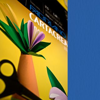 Cartoncino CartaCrea - 35 x 50 cm - 220 gr - blu 114 - Fabriano - blister 10 fo…